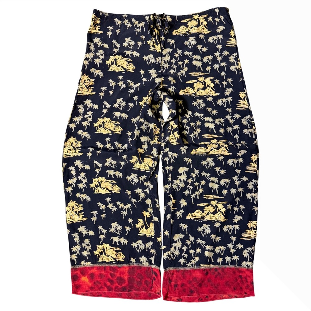 Cabi Capri Pants Womens Medium Black Red Tropical Palm Leopard Cuff Good
